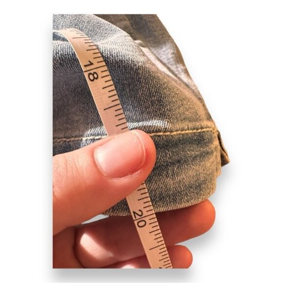 🆕 NWT Gloria Vanderbilt 24w Amanda Heritage Fit High Rise Rise Jean Short 24 - Picture 6 of 9